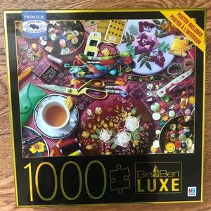 1000 Piece Puzzle - "Embroidery Table"